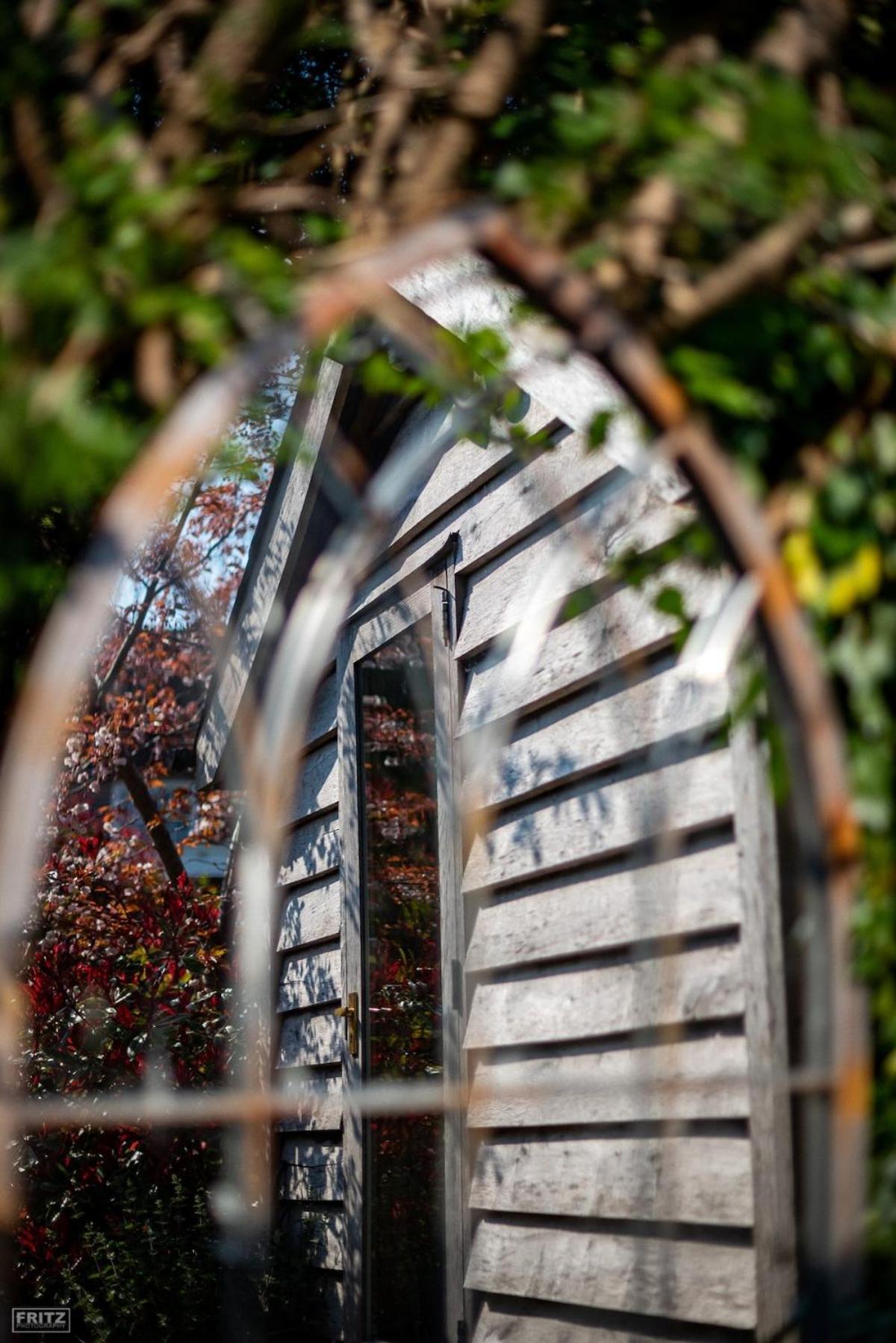 The Tool Shed Nestled In Idyllic Countryside Linchmere Exterior foto